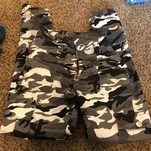 Camo cargo joggers